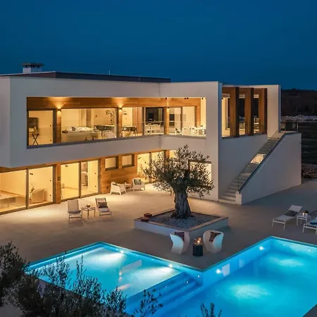 Villa Old Olive Viii